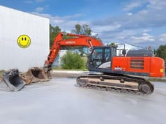 2016 Hitachi ZX300LCN-6 Гусеничный экскаватор