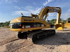 2018 Caterpillar 325C Гусеничный экскаватор