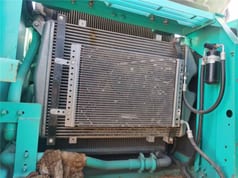 Excavadora de orugas Kobelco SK210