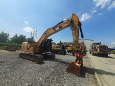2017 Caterpillar 323FL Crawler Excavator