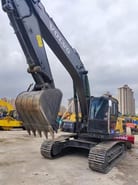 2022 Volvo EC240 Гусеничний екскаватор
