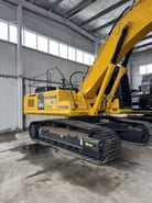 Escavatore cingolato Komatsu PC360 del 2024
