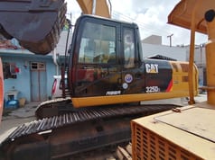 2022 Caterpillar 325D Crawler Excavator