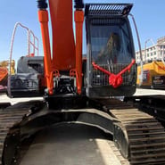 2023 Hitachi ZX200 Гусеничный экскаватор
