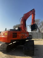 Гусеничный экскаватор Hitachi ZX210, 2023 года выпуска