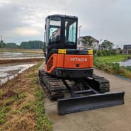 Hitachi ZX50U Міні-екскаватор