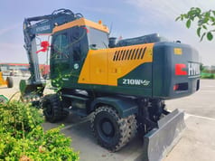 Excavadora de ruedas Hyundai 210 de 2022