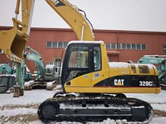 Caterpillar 320CL-rupsgraafmachine uit 2021