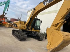2016 Caterpillar 325D Koparka gąsienicowa