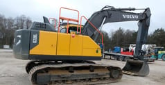 2020 Volvo EC220E Crawler Excavator