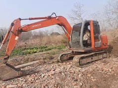 Mini Escavadora Hitachi ZX70 de 2016