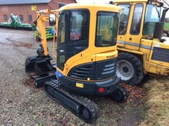 2016 Hyundai R25AK Mini Excavator