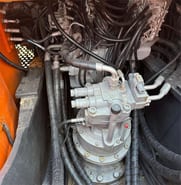 Гусеничный экскаватор Hitachi ZX200-3