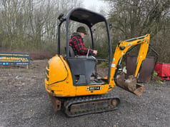 Mini Escavadora JCB 8014 de 2011