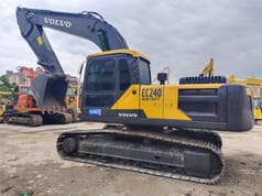 2022 Volvo EC240 Гусеничний екскаватор