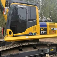 2017 Komatsu PC220-8 Crawler Excavator