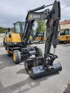 2021 Volvo EW60E Pelle sur roues