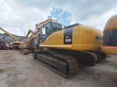 2022 Komatsu PC300-7 Crawler Excavator