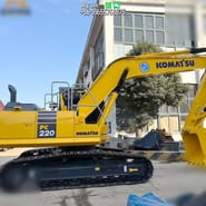 2020 Komatsu PC220-8 Crawler Excavator