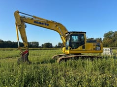 2013 Komatsu PC210LC-8 Crawler Excavator