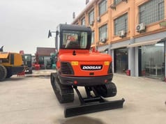 Doosan DX60-9C de 2024