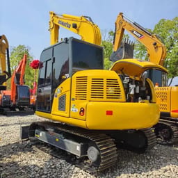 Komatsu PC70 Crawler Excavator