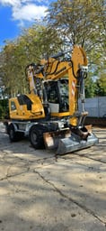 2017 Liebherr A914 COMPACT Wheel Excavator