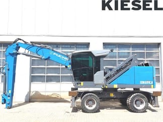2019 Fuchs MHL320F Material Handler