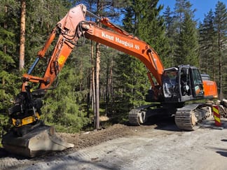 2023 Hitachi 300 LC Crawler Excavator