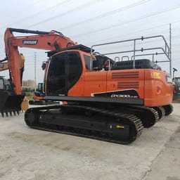 2020 Doosan DX300 Crawler Excavator