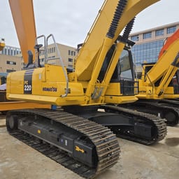 2023 Komatsu PC220-8 Crawler Excavator