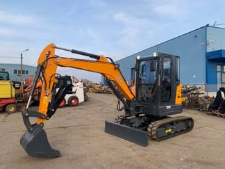 2025 Captok 40 Mini Excavator