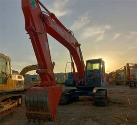 Hitachi ZX210 Crawler Excavator