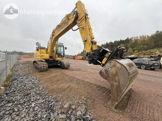 2022 Komatsu PC210LC-11 Crawler Excavator