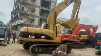 2016 Caterpillar 320CL Crawler Excavator