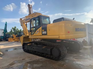 2020 Komatsu PC300 Crawler Excavator