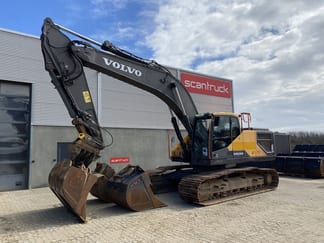 2016 Volvo EC300EL Crawler Excavator