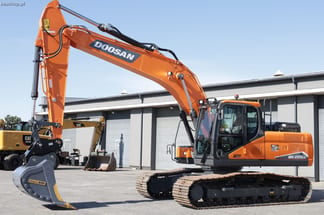 2022 Doosan DX225LC-7 Crawler Excavator