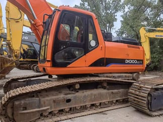 2014 Doosan DH300 Crawler Excavator