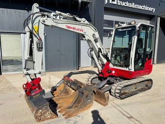 2016 Takeuchi TB240 Mini Ekskavatör