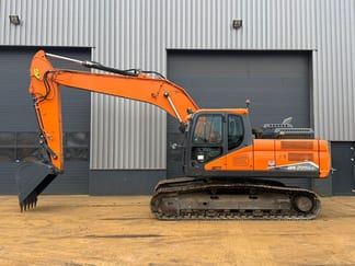 2022 Doosan DX225LC-7 Crawler Excavator