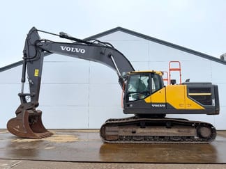 Volvo EC300EL – Hammer Lines / Quick Coupler / Camera (2020)
