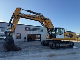 2016 Liebherr R946 Crawler Excavator