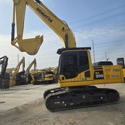 2024 Komatsu PC200-8 Crawler Excavator