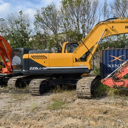 2023 Hyundai R220LC-9 Crawler Excavator