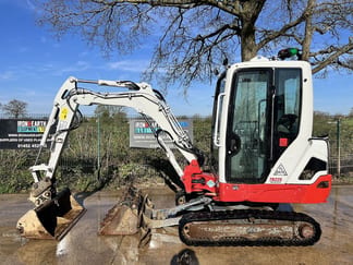 2020 Takeuchi TB225 Mini Excavator