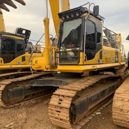 2023 Komatsu PC450-8 Crawler Excavator