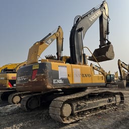 2014 Volvo EC240BLC Crawler Excavator
