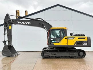 2025 Volvo EC220D Crawler Excavator