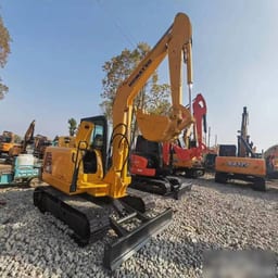 2024 Komatsu PC56